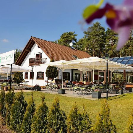 Lokal Genial Pension & Restaurant Beelitz Εξωτερικό φωτογραφία